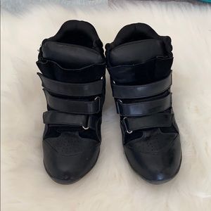 Black spiked tennis heels